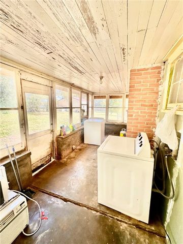553 Circle Drive, Western Grove, AR 72685