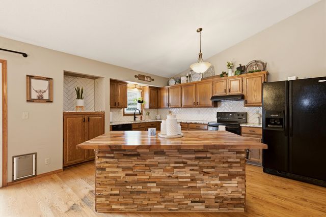 1308 W Loring, Haysville, KS 67060