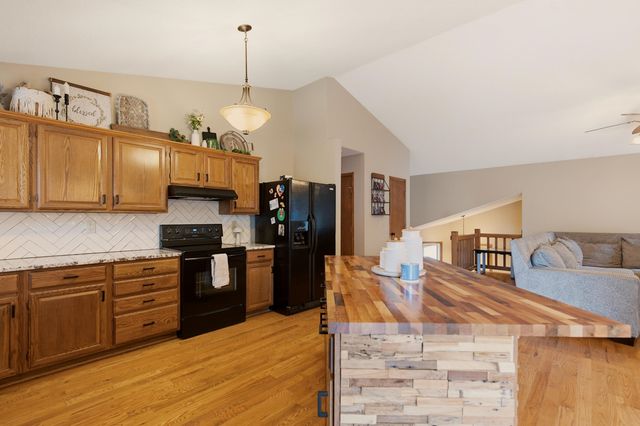 1308 W Loring, Haysville, KS 67060