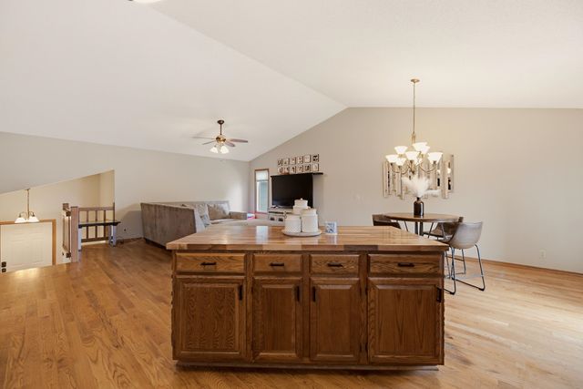 1308 W Loring, Haysville, KS 67060