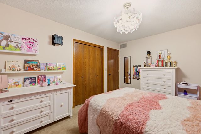 1308 W Loring, Haysville, KS 67060