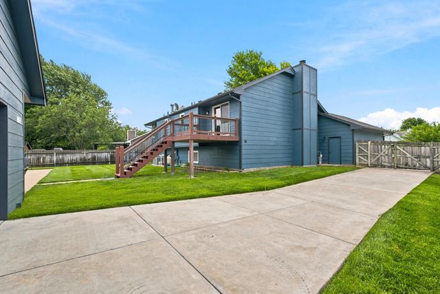 1308 W Loring, Haysville, KS 67060