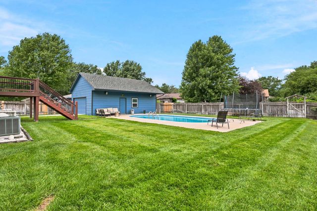 1308 W Loring, Haysville, KS 67060