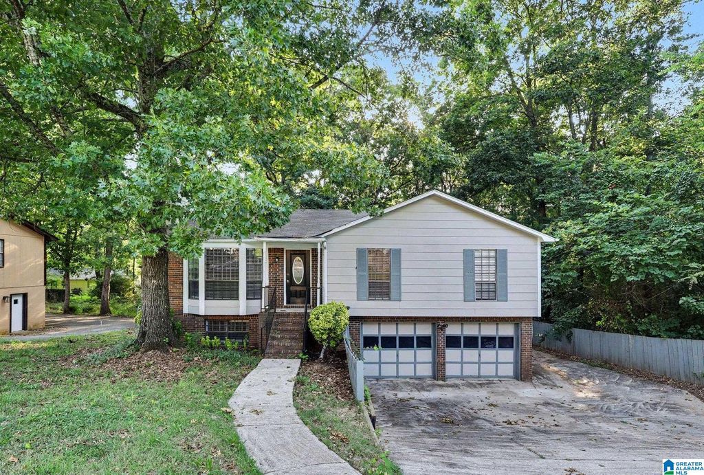 1554 WILDERNESS LANE, Birmingham, AL 35235