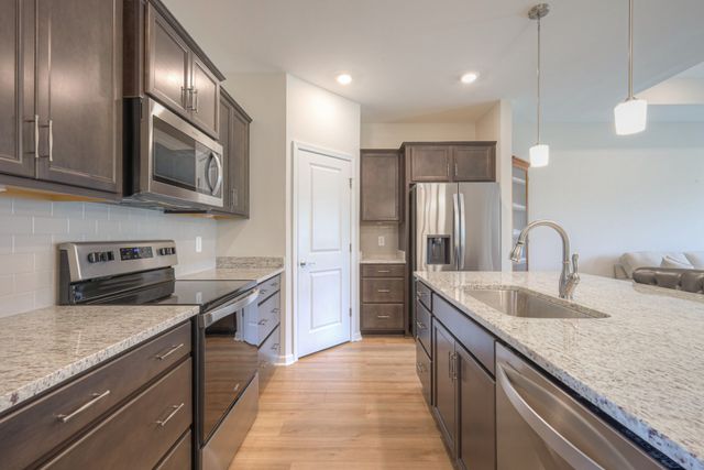 5124 Pace Park Cir, Columbia, TN 38401