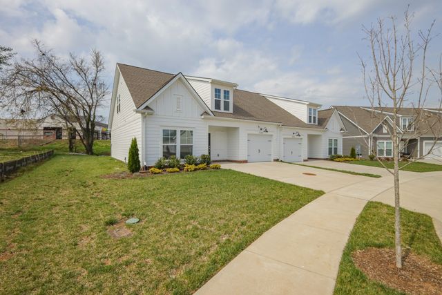 5124 Pace Park Cir, Columbia, TN 38401