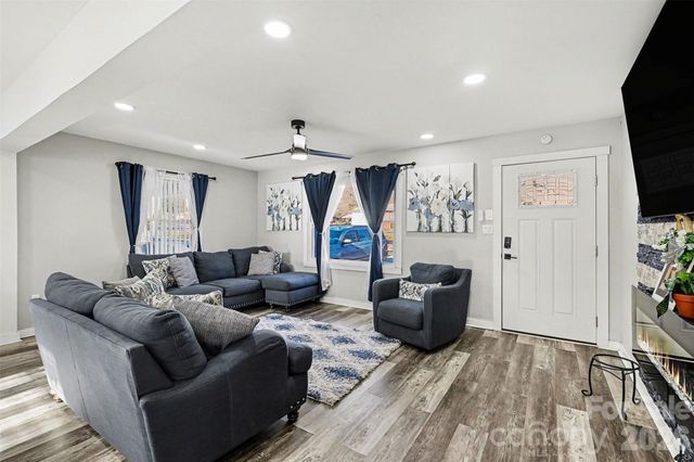 4030 ANGUS Drive, Gaston, NC 28056