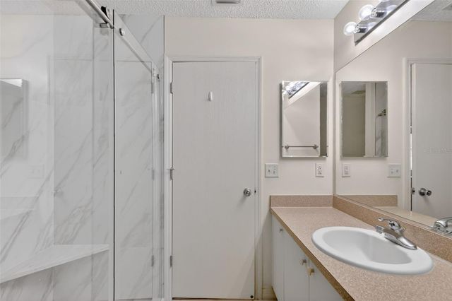 974 LIVINGSTON LOOP, The Villages, FL 32162