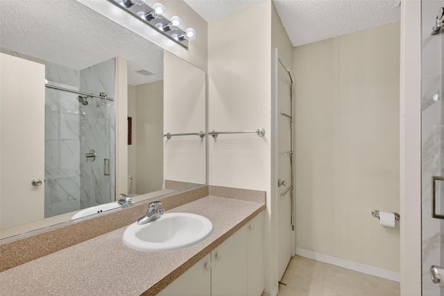 974 LIVINGSTON LOOP, The Villages, FL 32162