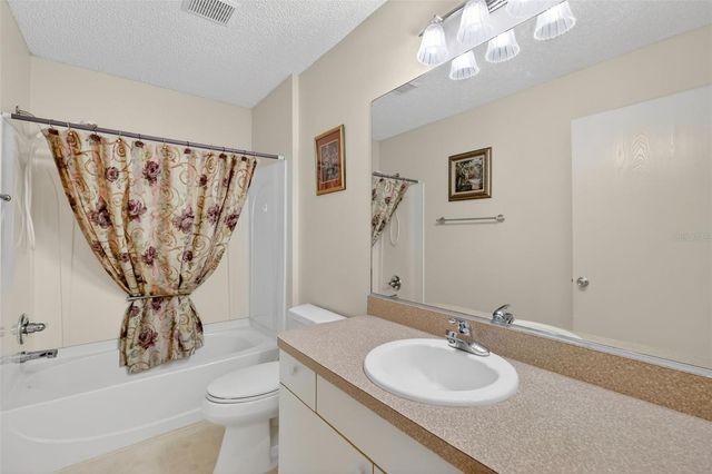974 LIVINGSTON LOOP, The Villages, FL 32162