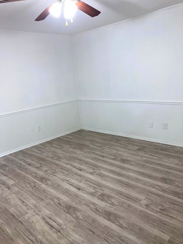 1433 Shorecrest Drive, Garland, TX 75040