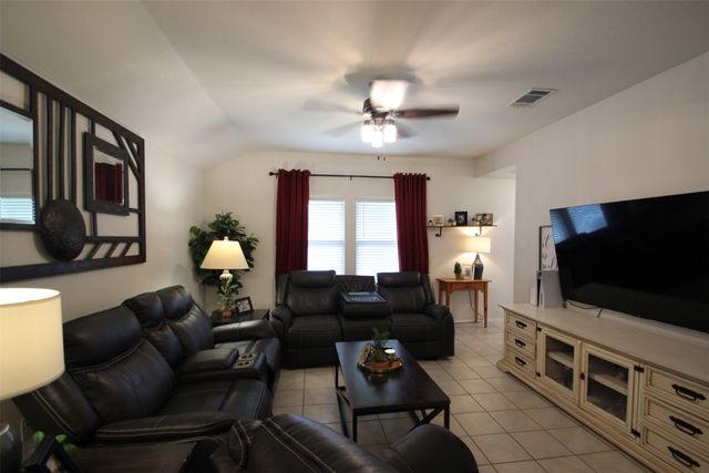 2247 Bryant Lane, Fate, TX 75189