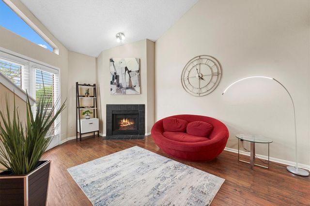 10855 Meadowglen Lane 729, Houston, TX 77042