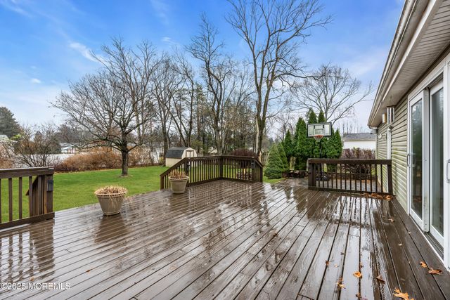 59 Winchester Drive, Tinton Falls, NJ 07724