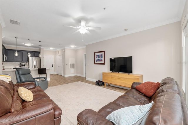 1185 SW 9TH ROAD 405, Gainesville, FL 32601