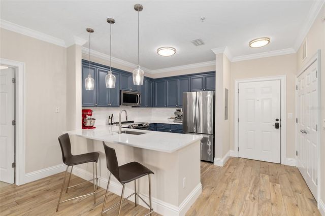 1185 SW 9TH ROAD 405, Gainesville, FL 32601
