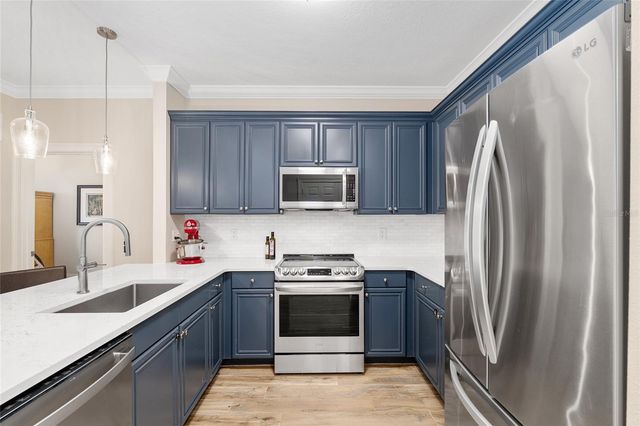 1185 SW 9TH ROAD 405, Gainesville, FL 32601