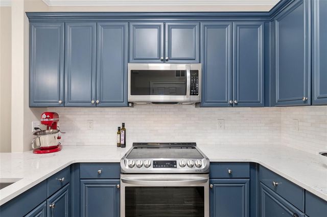 1185 SW 9TH ROAD 405, Gainesville, FL 32601