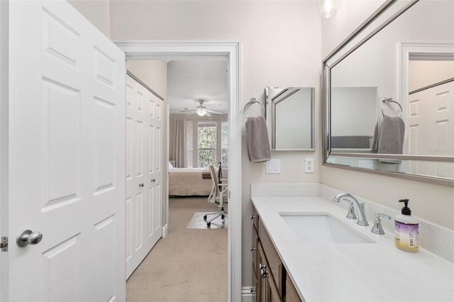 1185 SW 9TH ROAD 405, Gainesville, FL 32601