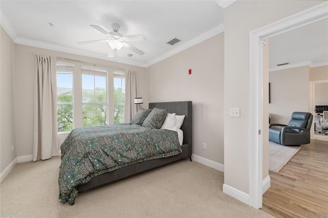 1185 SW 9TH ROAD 405, Gainesville, FL 32601
