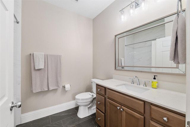 1185 SW 9TH ROAD 405, Gainesville, FL 32601