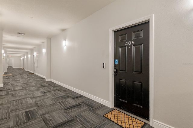 1185 SW 9TH ROAD 405, Gainesville, FL 32601