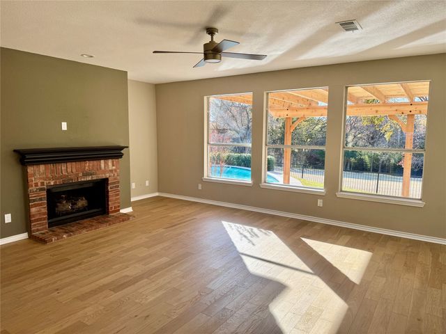 2822 Roundrock, Mckinney, TX 75072