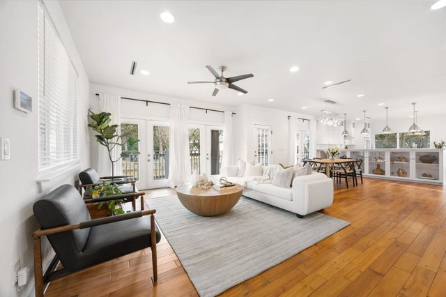 2413 Sharon LN, Austin, TX 78703