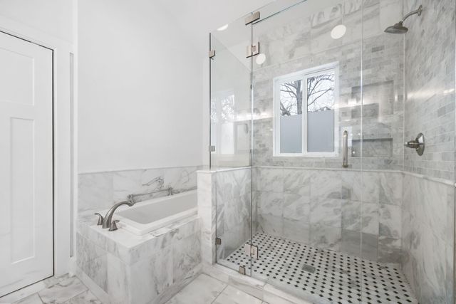 2413 Sharon LN, Austin, TX 78703