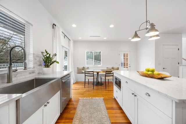 2413 Sharon LN, Austin, TX 78703