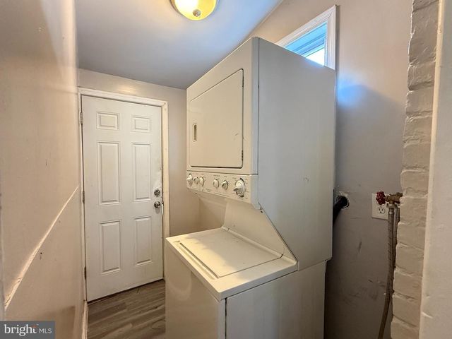 1210 SARGEANT ST, Baltimore, MD 21223