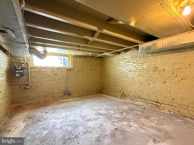1210 SARGEANT ST, Baltimore, MD 21223