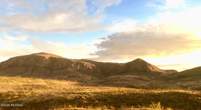 51 Doc Hudson Court, Rio Rico, AZ 85648