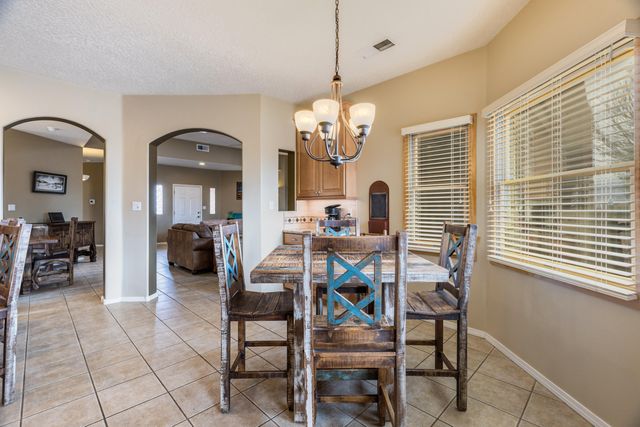 1714 17th Avenue SE, Rio Rancho, NM 87124