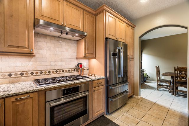1714 17th Avenue SE, Rio Rancho, NM 87124
