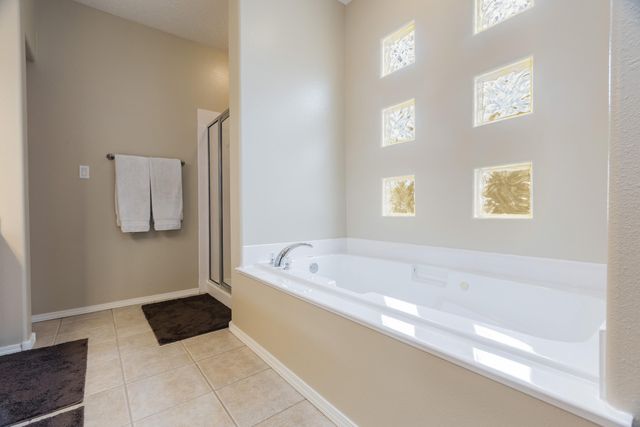 1714 17th Avenue SE, Rio Rancho, NM 87124