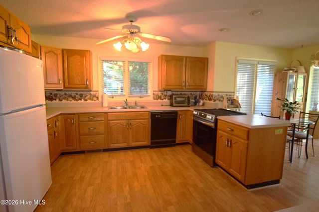 108 Fox Run Court, West End, NC 27376