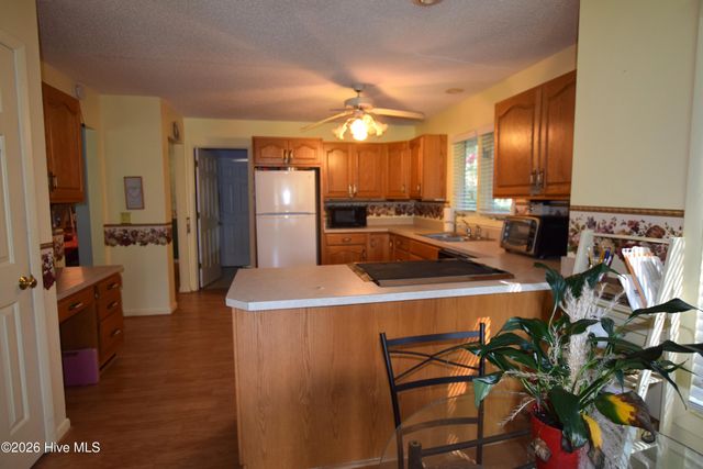 108 Fox Run Court, West End, NC 27376
