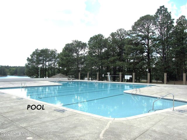 108 Fox Run Court, West End, NC 27376