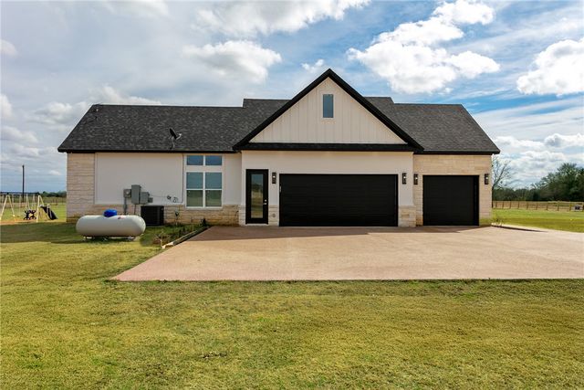 13504 Hudson Farms Rd, Franklin, TX 77859