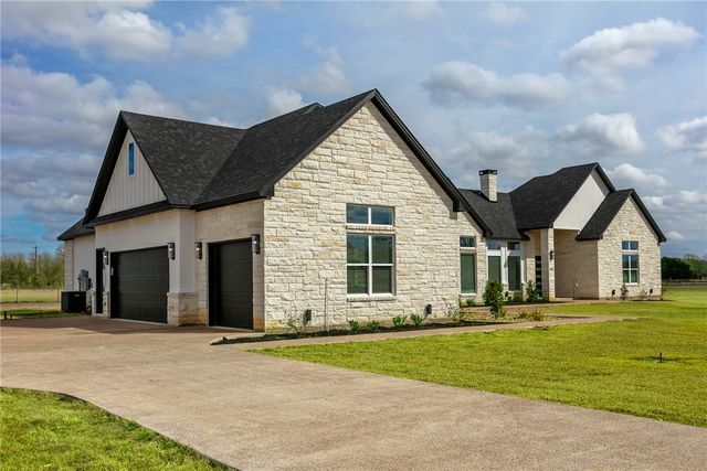 13504 Hudson Farms Rd, Franklin, TX 77859
