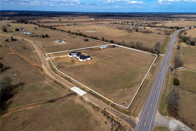 13504 Hudson Farms Rd, Franklin, TX 77859