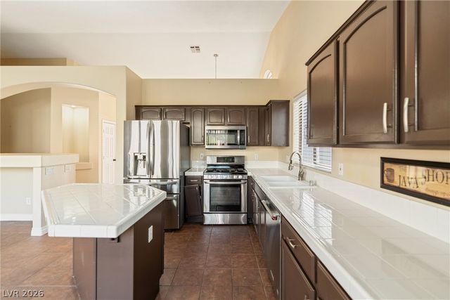 7555 Trickling Wash Drive, Las Vegas, NV 89131