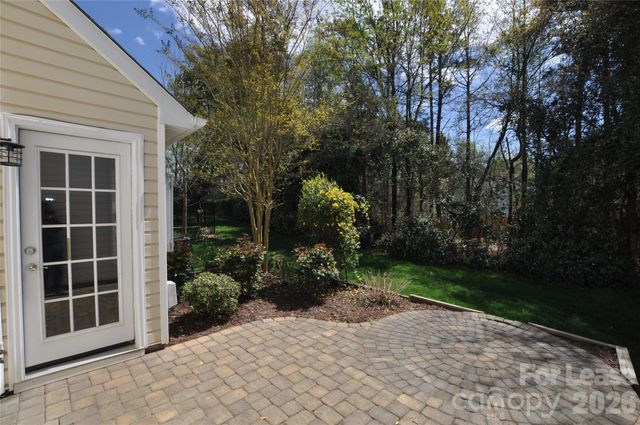 8421 Southgate Commons Drive, Charlotte, NC 28277