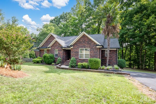 398 Knoll Court SE, Concord, NC 28025