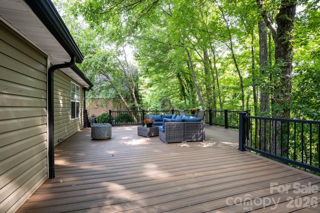 398 Knoll Court SE, Concord, NC 28025