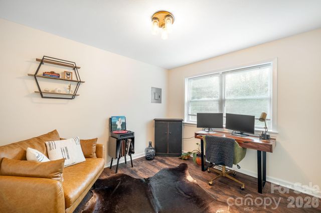 2333 Birchcrest Drive, Charlotte, NC 28205