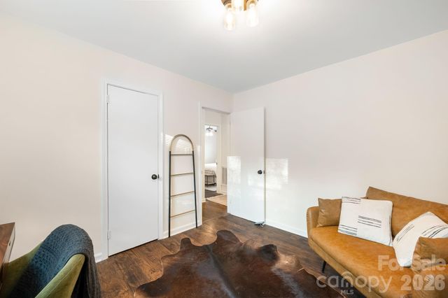 2333 Birchcrest Drive, Charlotte, NC 28205