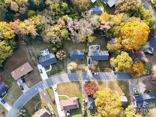 2333 Birchcrest Drive, Charlotte, NC 28205