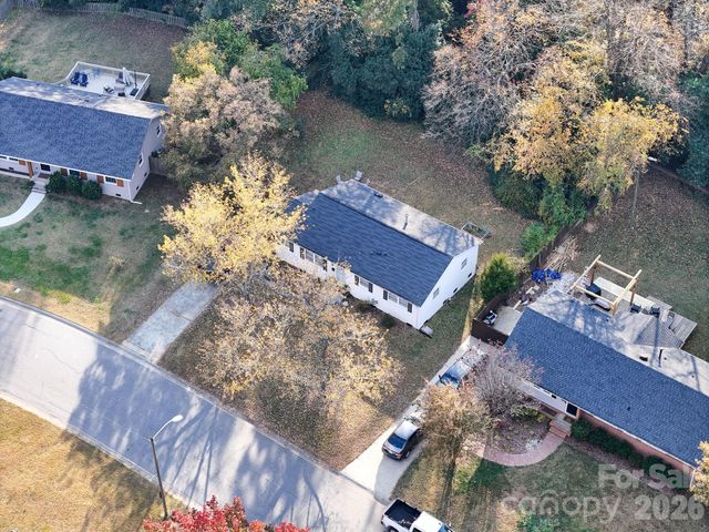 2333 Birchcrest Drive, Charlotte, NC 28205